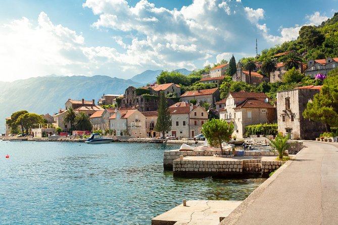Private Tour: Montenegro Day Trip from Dubrovnik - Budva: old walls, beaches, and a difficult road