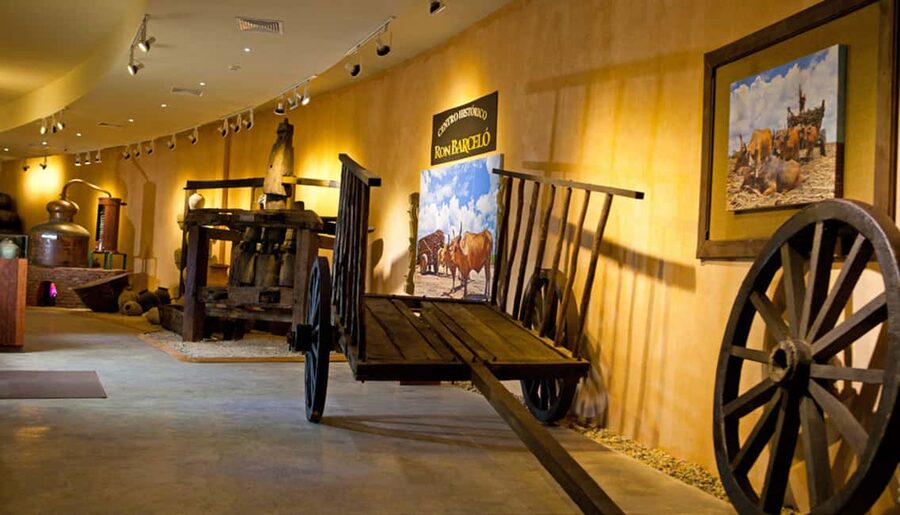 Punta Cana: Dominican Flavors Guided Day Trip - Chocopunto: a short lesson with plenty to taste