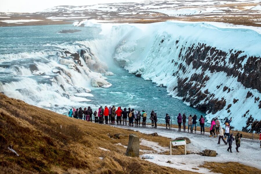 Reykjavik: Golden Circle Day Trip with Blue Lagoon Transfer - Thingvellir: walking between two continents