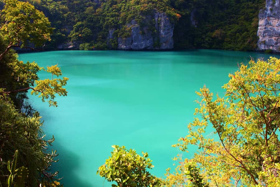 Samui: Angthong National Marine Park Day Trip by Speedboat - Talay Nai and the steep climb to Emerald Lagoon