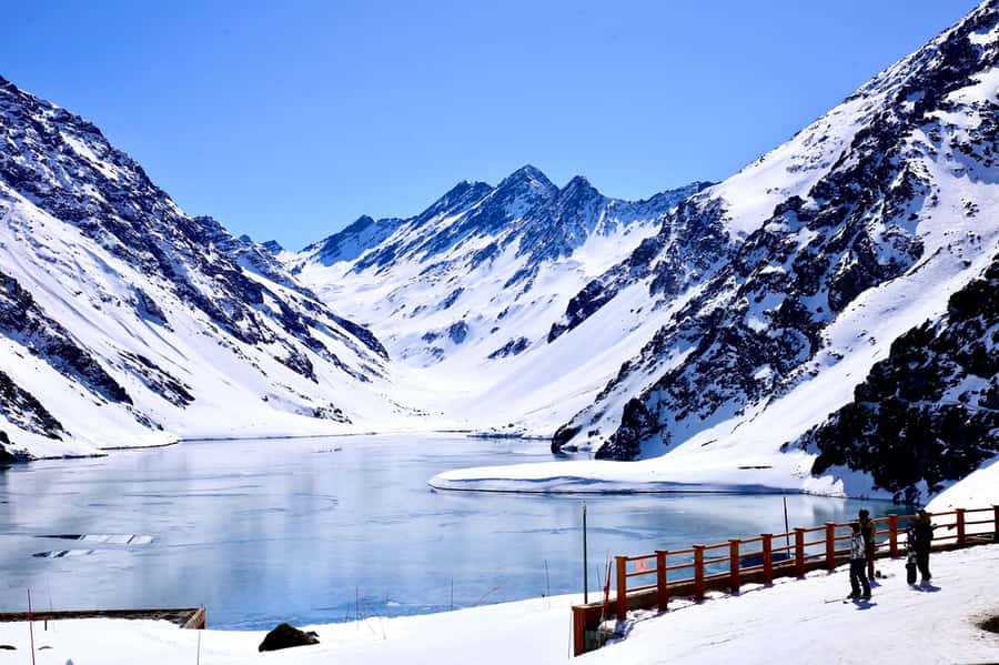 Santiago: Portillo and Laguna del Inca Day Trip with Picnic - Salto del Soldado and a Chilean mountain legend