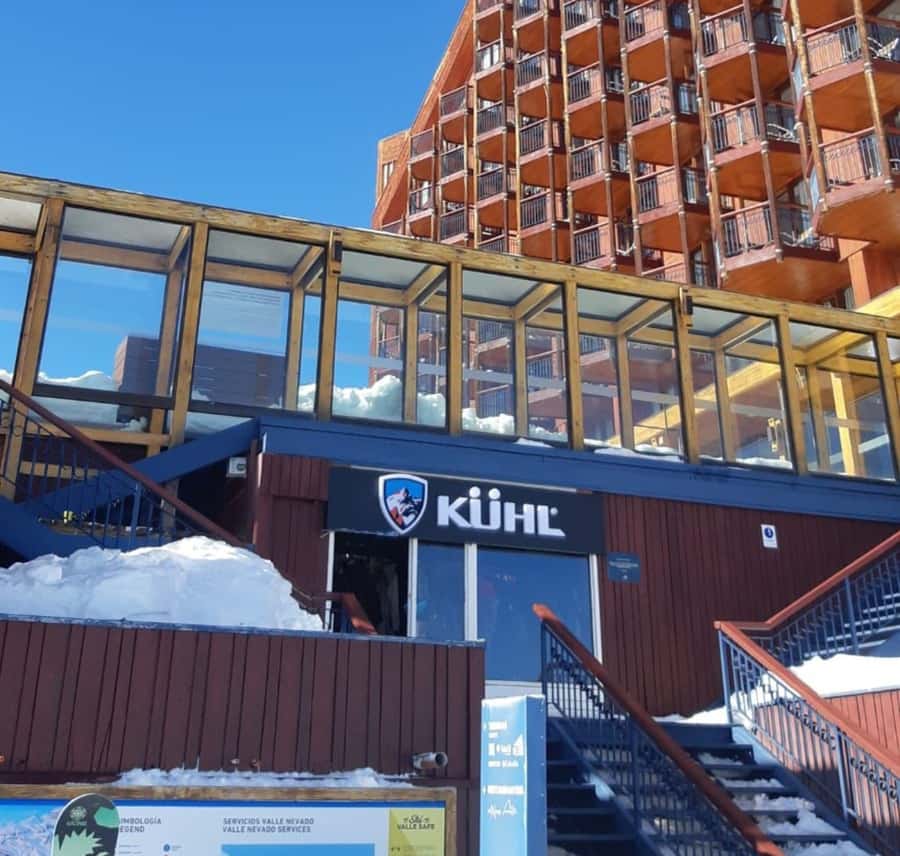 Santiago: Valle Nevado Ski Day Trip with Hotel Transfers - Five hours at Valle Nevado
