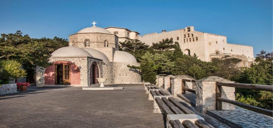 Santorini: Guided Island Day Trip with Beach Visit - Who will enjoy this day trip?