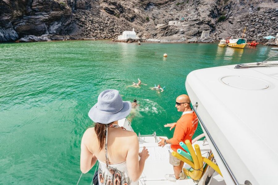 Santorini: Luxury Catamaran Day Trip with Meal and Open Bar - Crew service makes a big difference
