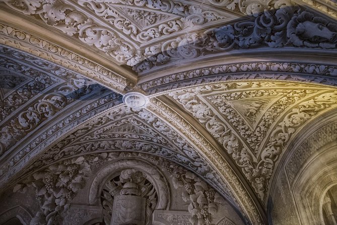 Sintra and Cascais Small-Group Day Trip from Lisbon - Who should book this experience?