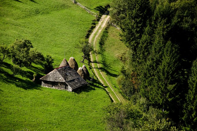 Small-Group Day Trip in Romanian Authentic Mountain Villages from Brasov - A traditional lunch at the oldest guesthouse