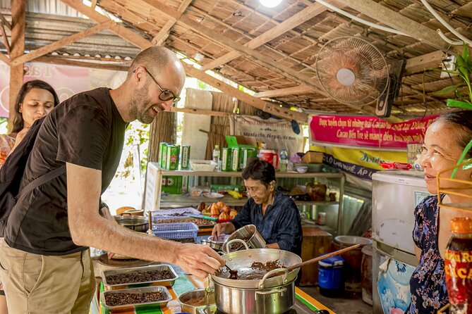 Small-Group Mekong Delta Day Trip: Boat Ride, Cottages & Pagoda - Choosing between a bicycle and a garden break