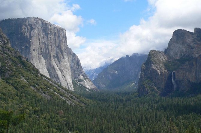 Small Group Yosemite and Giant Sequoias Day Trip from San Francisco - The early start and the road to the park