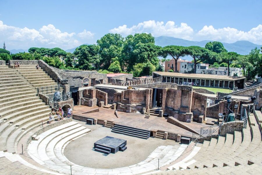 Sorrento & Pompeii Day Trip from Rome Audio Guide Tour - The long ride south by air-conditioned coach