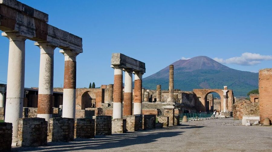 Sorrento: Pompeii & Herculaneum Day Trip Entry and Lunch - Should you book the Pompeii and Herculaneum day trip?
