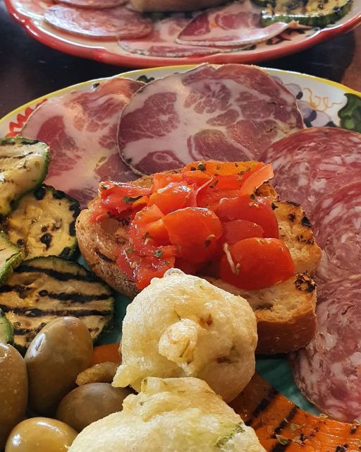 Sorrento: Pompeii & Herculaneum Day Trip Entry and Lunch - Why the guided format earns its keep