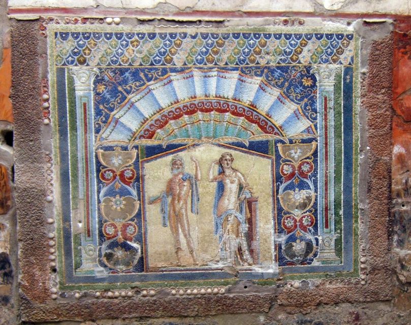 Sorrento: Pompeii & Herculaneum Day Trip Entry and Lunch - Herculaneum offers the clearest first look