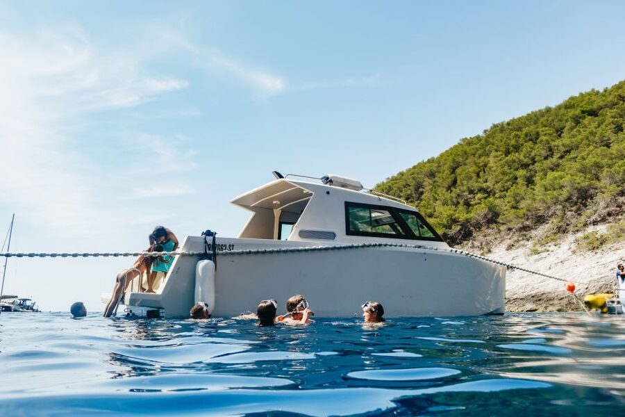 Split: Blue Cave, Vis & Hvar Full-Day Trip by Speedboat - Hvar Town gives you two useful hours