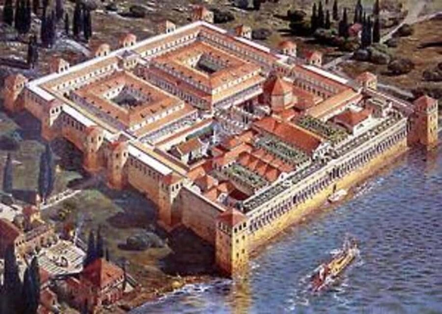 Split Day Trip - The Noon Appearance of Emperor Diocletian