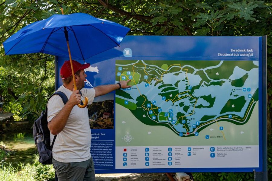 Split: Krka Waterfalls Guided Day Trip with Swim & Boat Tour - The guide and the value of good organization