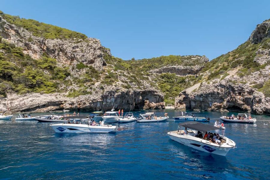 Split or Trogir: Blue Cave, Vis, and Hvar Speedboat Day Trip - What to bring and what to expect at the start