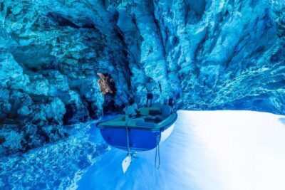 Split or Trogir: Blue Cave, Vis, and Hvar Speedboat Day Trip
