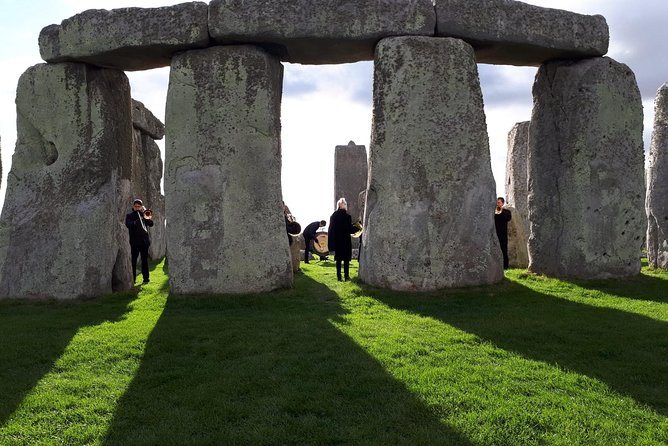Stonehenge Inner Circle Private Tour from London with Bath Visit - What the $188.62 price really covers