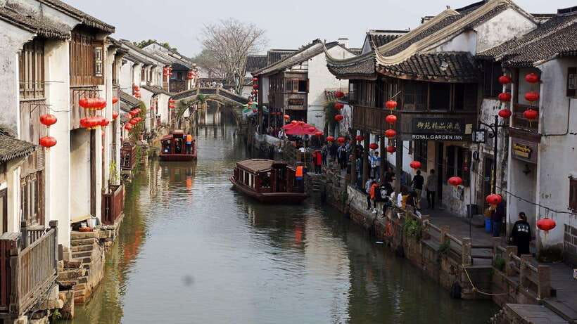Suzhou and Zhujiajiao Private Guided Day Trip from Shanghai - The Zhujiajiao boat ride