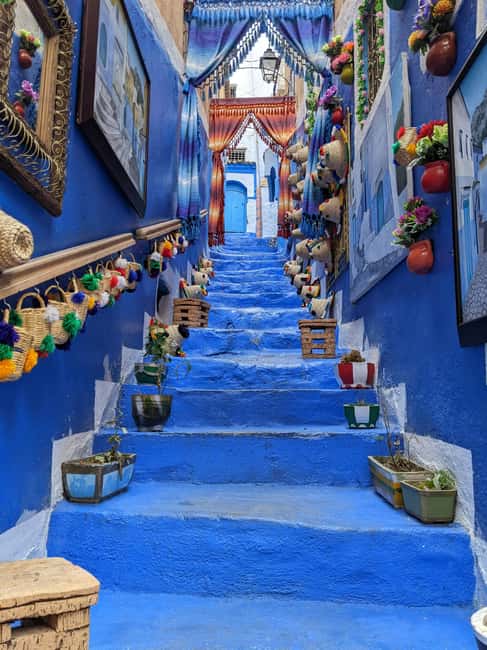 Tangier: Guided Day Trip to Chefchaouen - Walking into the blue-painted medina