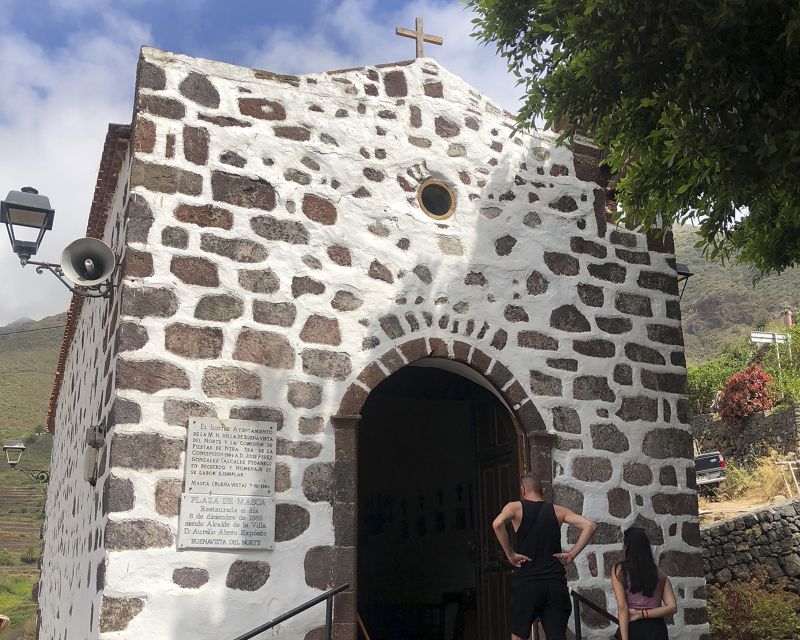 Tenerife: Mount Teide, Masca, Icod and Garachico Day Trip - The guide makes the long drive useful