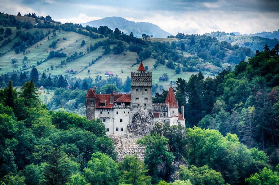 Three Castles in Transylvania Day Trip from Bucharest - Rasnov Fortress and the biggest booking warning