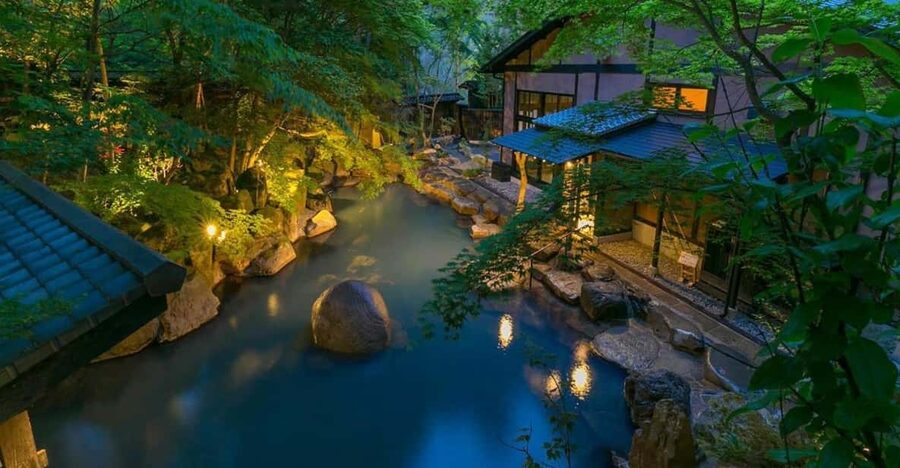 Tokyo: Onsen, Arts, and Nature Day Trip to Fuji and Hakone - Key points at a glance