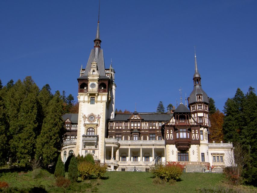 Transylvania: Cultural Full-Day Trip by Minivan - Brasov’s old center, from Council Square to the Black Church