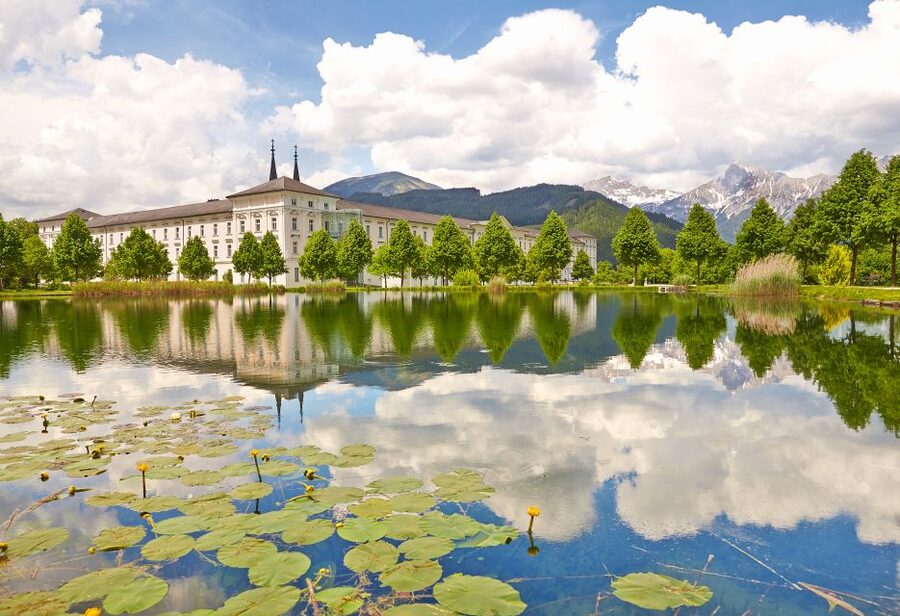 Vienna: Hallstatt & Alpine Peaks Day Trip with Admont Abbey - Practical details that can make the day easier