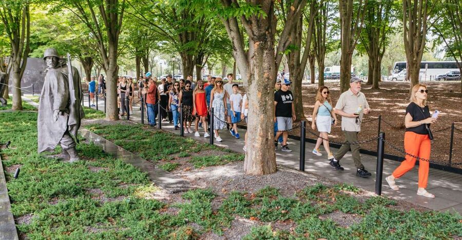 Washington DC Day Trip by Bus from New York City - Vietnam Veterans Memorial and Iwo Jima