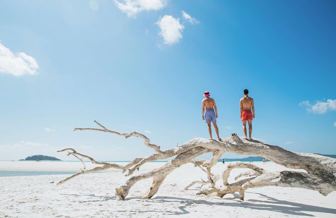 Whitehaven Beach and Hill Inlet Day Trip: Chill and Grill - Weather can change the beach plan
