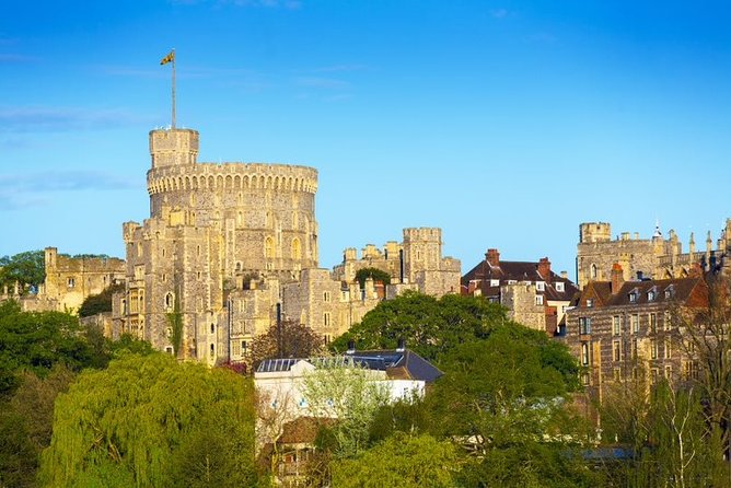 Windsor, Stonehenge and Bath Day Trip from London Spanish - Victoria Coach Station and the early start