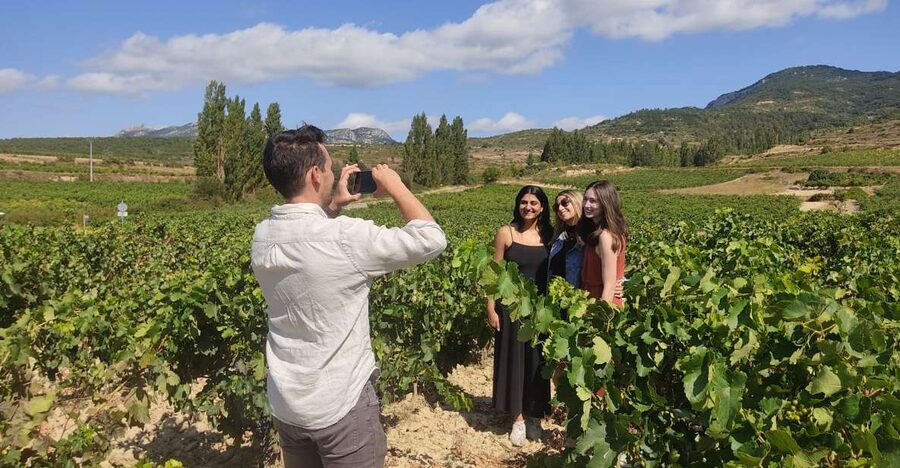 Wine Tour: 2 wineries in La Rioja - Leaving Logroño or Pamplona at 10:15