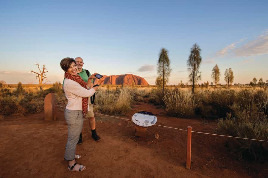 Yulara: Uluru Sunrise and Kata Tjuta Day Trip by Bus - The drive to Kata Tjuta and the first lookout